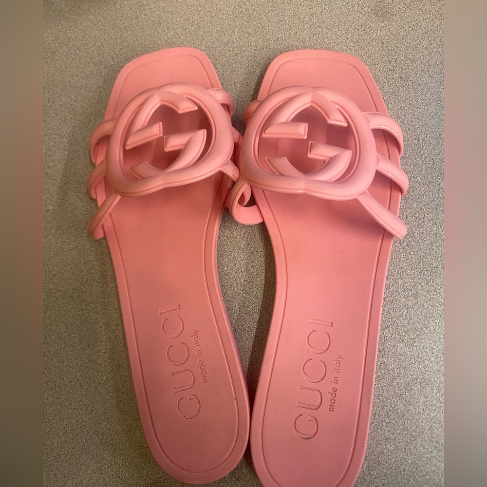 Gucci Interlocking G slide sandal